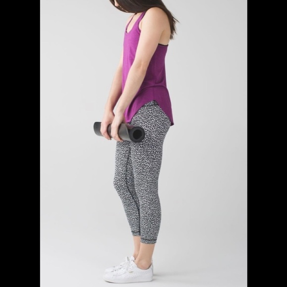 Lululemon Wunder Under Hi-Rise cropped leggings size 8 - Picture 1 of 10
